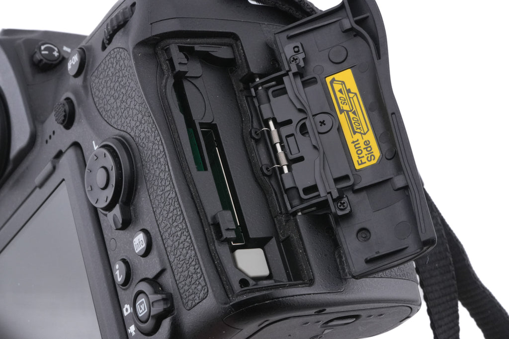 Nikon D850