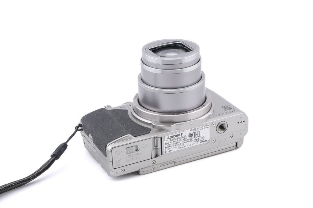 Nikon Coolpix S9900