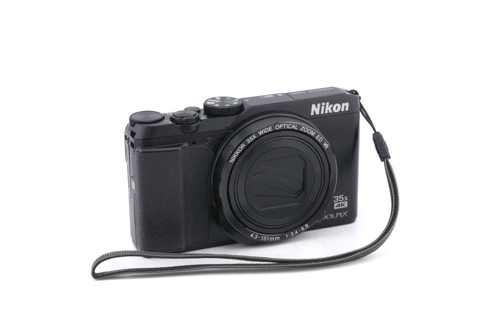 Nikon Coolpix A900