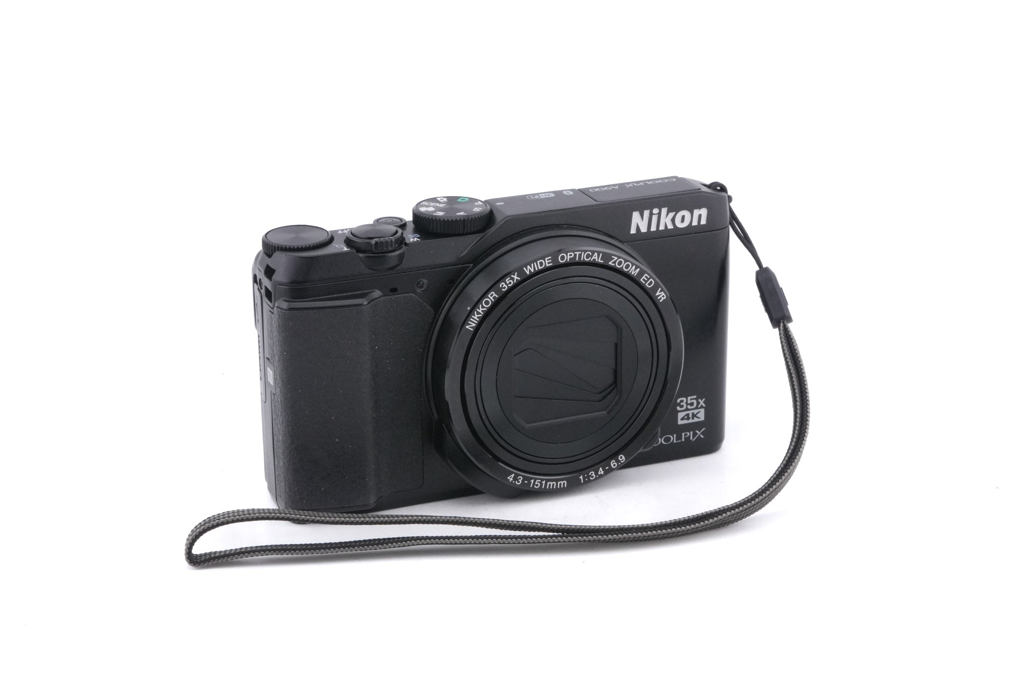 Nikon Coolpix A900