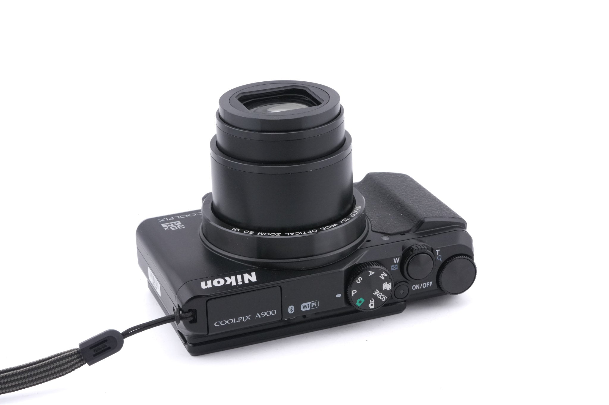 Nikon Coolpix A900
