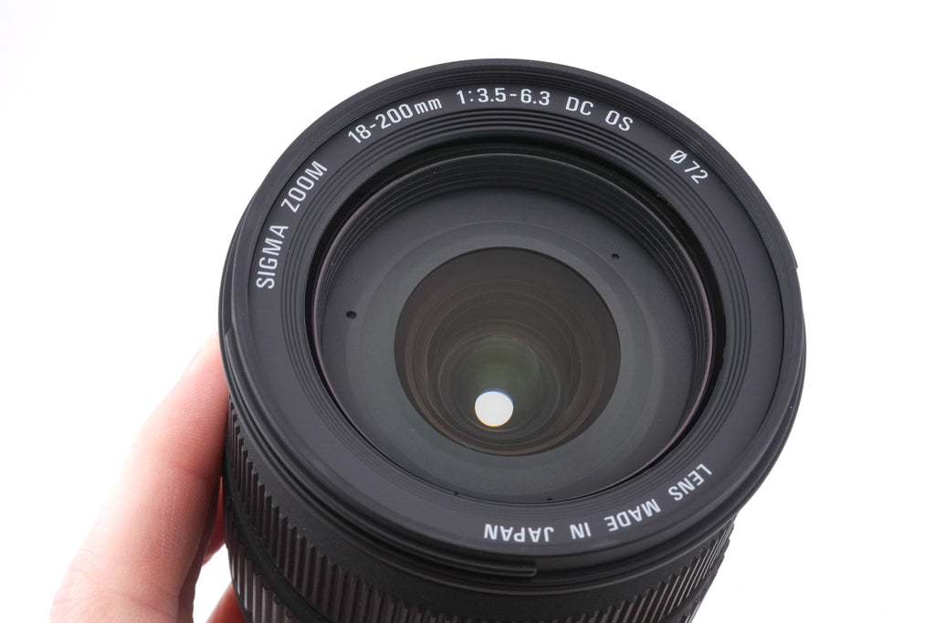 Sigma 18-200mm f3.5-6.3 DC OS