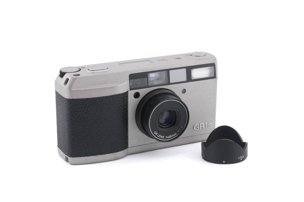 Ricoh GR1s + GR1 Lens Hood