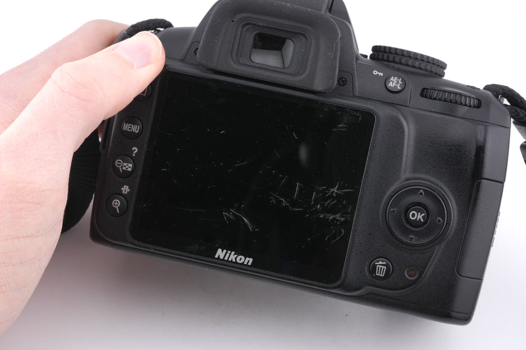 Nikon D3000