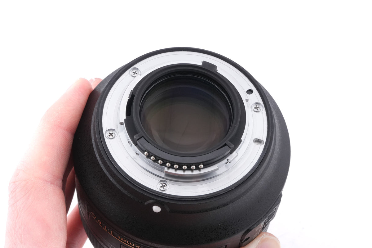 Nikon 85mm f1.8 AF-S Nikkor G