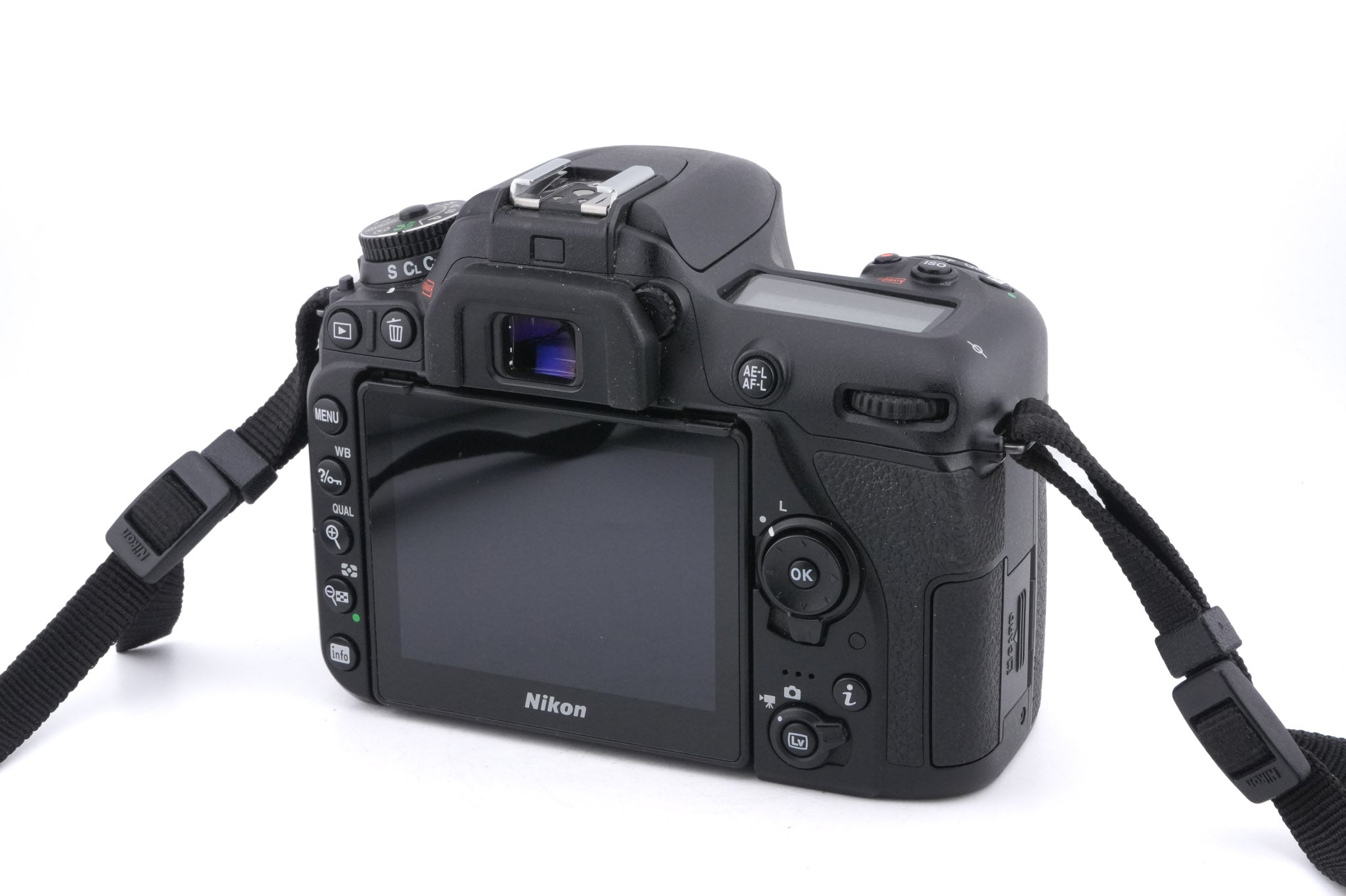 Nikon D7500