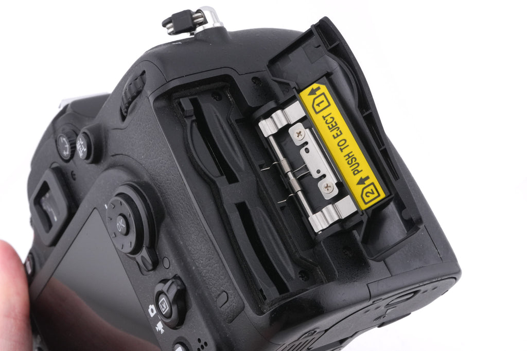 Nikon D7200