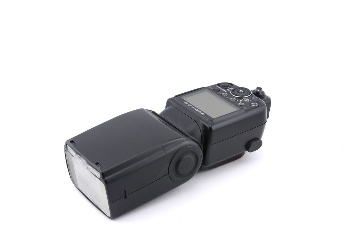 Nikon SB-900 Speedlight