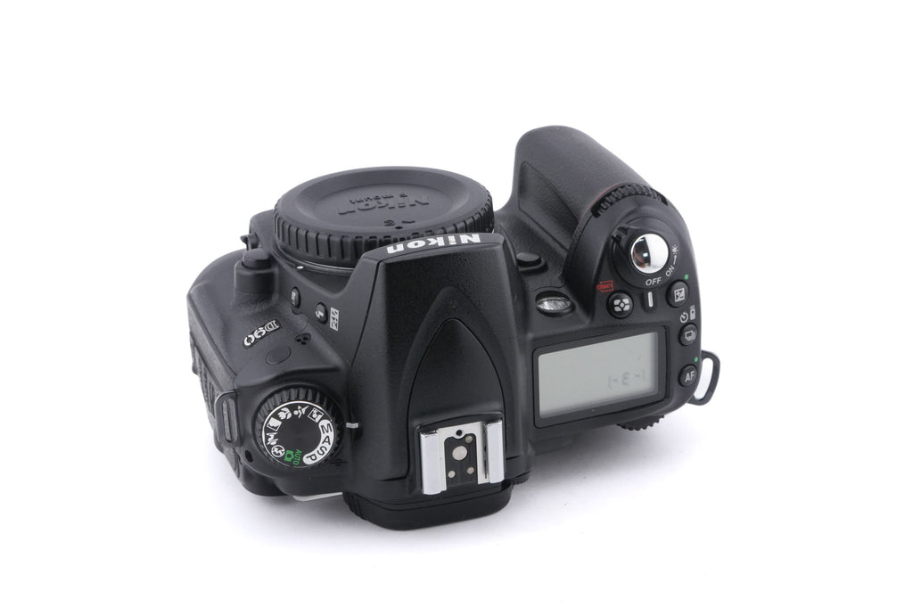 Nikon D90