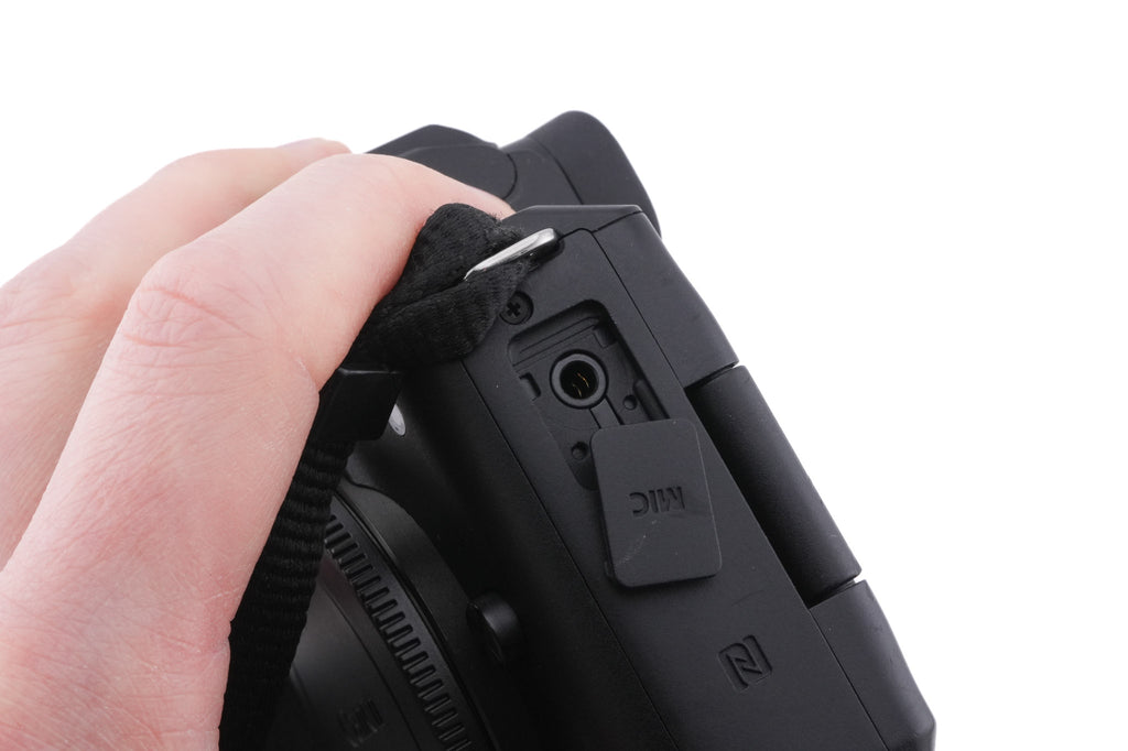 Canon EOS M50