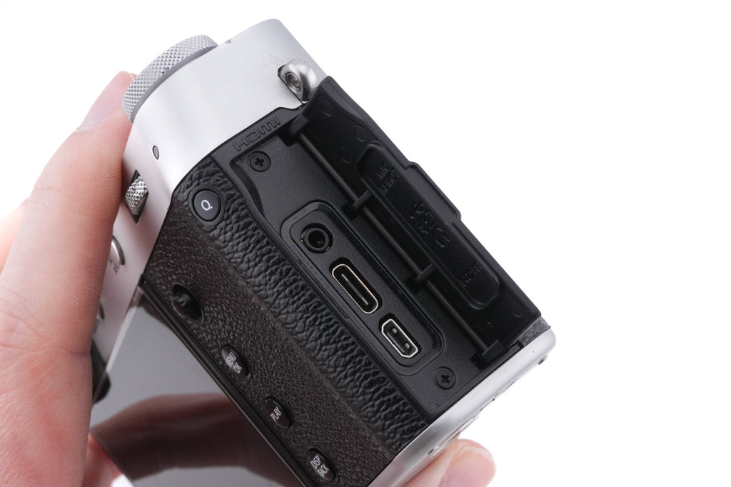 Fujifilm X100V