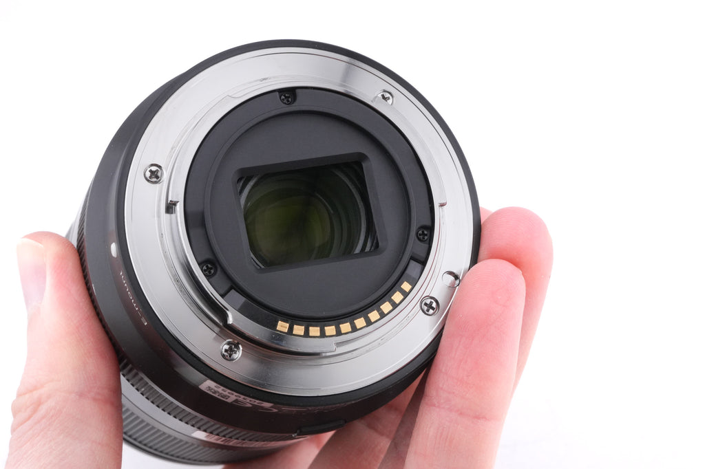 Sony 18-200mm f3.5-6.3 OSS LE (SEL18200LE)