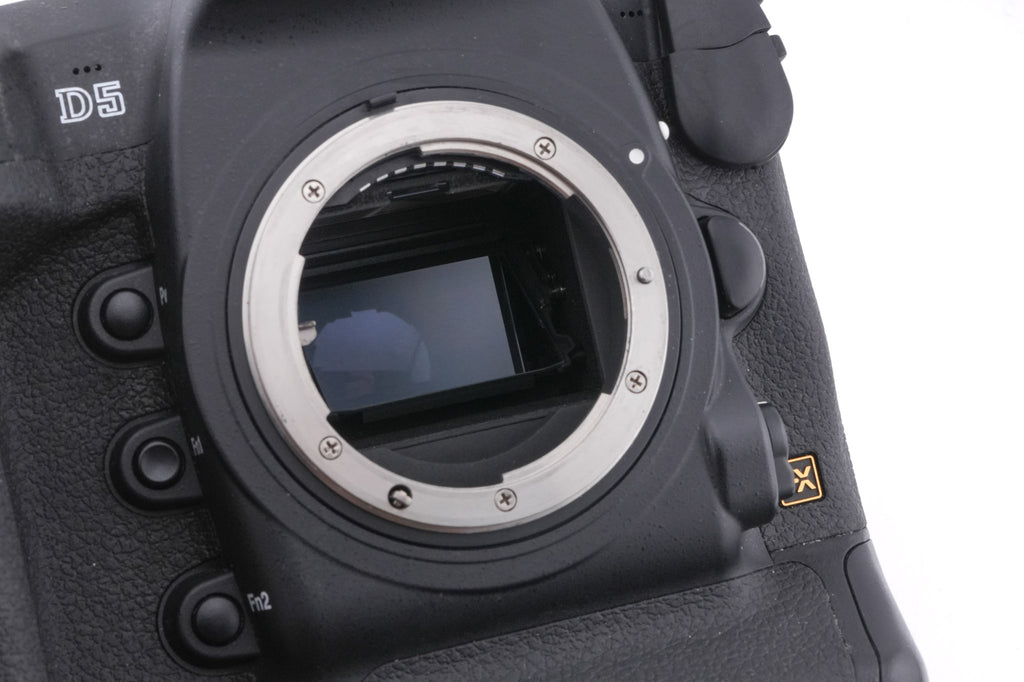 Nikon D5