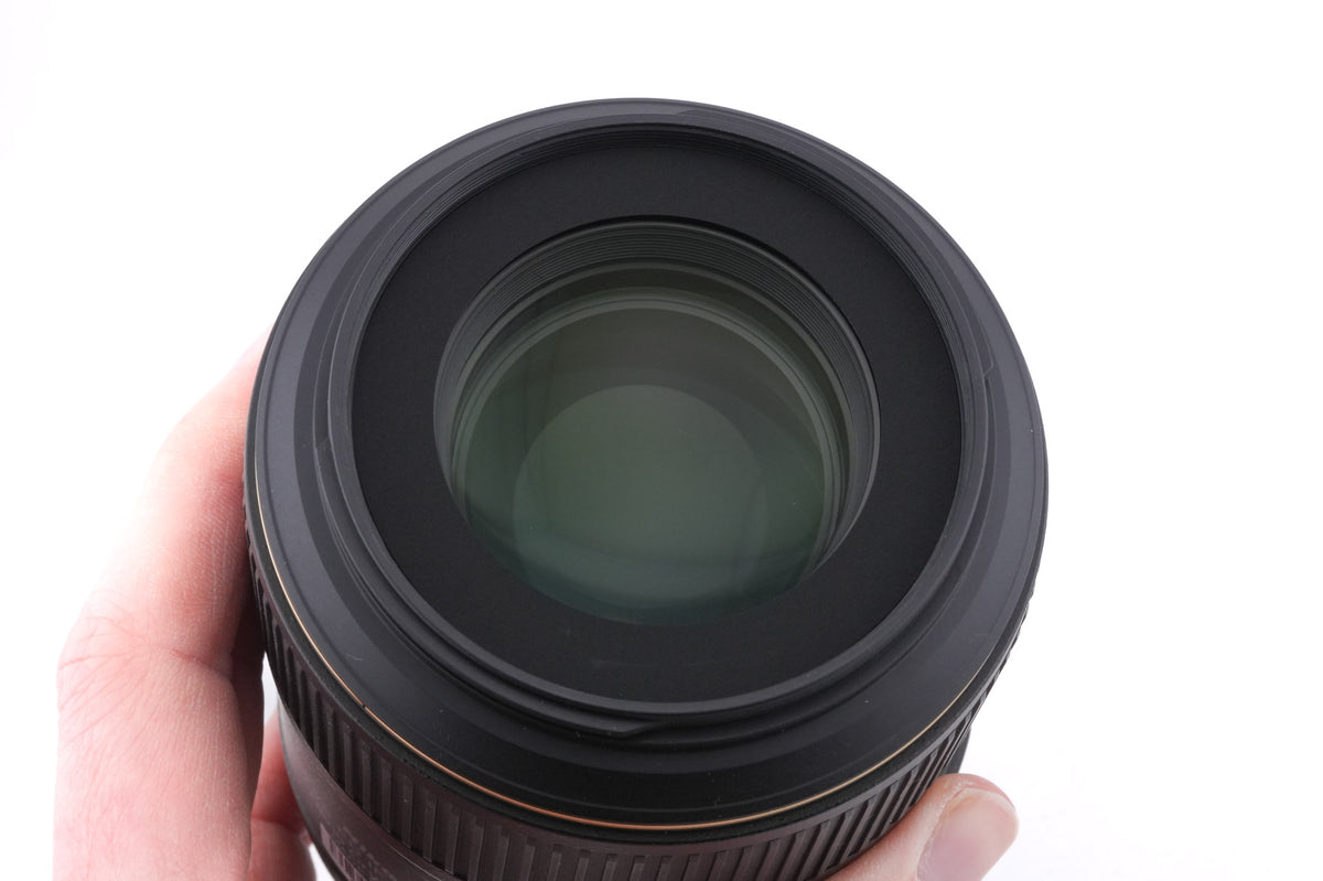 Nikon 105mm f2.8 AF-S Micro-Nikkor G ED N VR