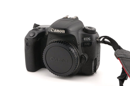 Canon EOS 77D