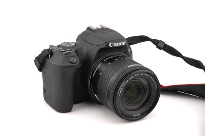 Canon EOS 200D + 18-55mm f4-5.6 IS STM