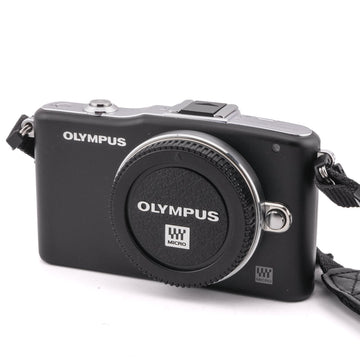 Olympus PEN E-PM1 + FL-LM1 Flash