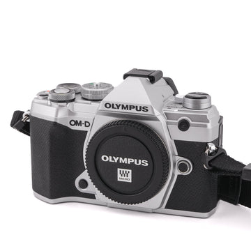 Olympus OM-D E-M5 Mark III