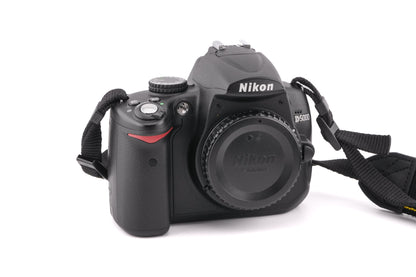 Nikon D5000