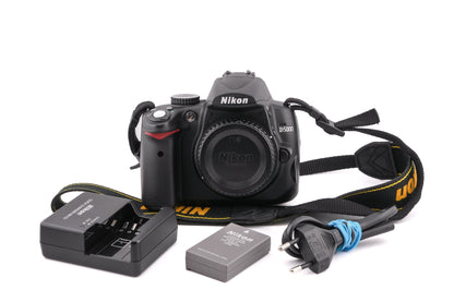 Nikon D5000