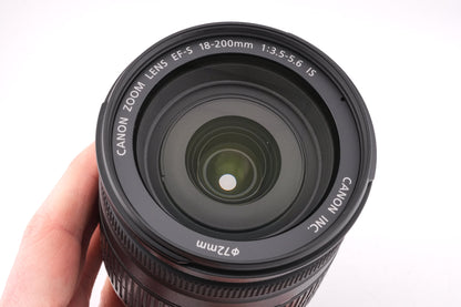 Canon 18-200mm f3.5-5.6 IS