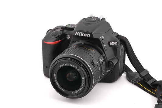 Nikon D5500 + 18-55mm f3.5-5.6 AF-S Nikkor G ED DX II