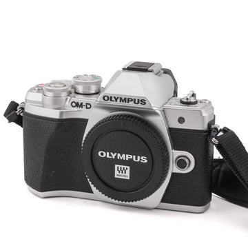 Olympus OM-D E-M10 Mark III