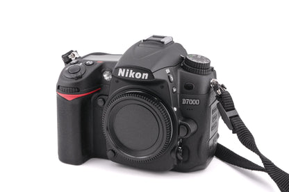 Nikon D7000