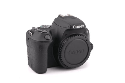 Canon EOS 200D