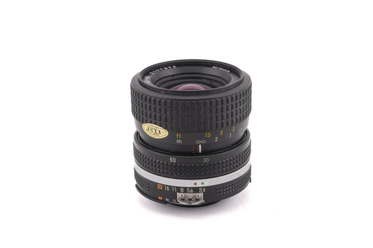 Nikon 35-70mm f3.3-4.5 Zoom-Nikkor AI-S