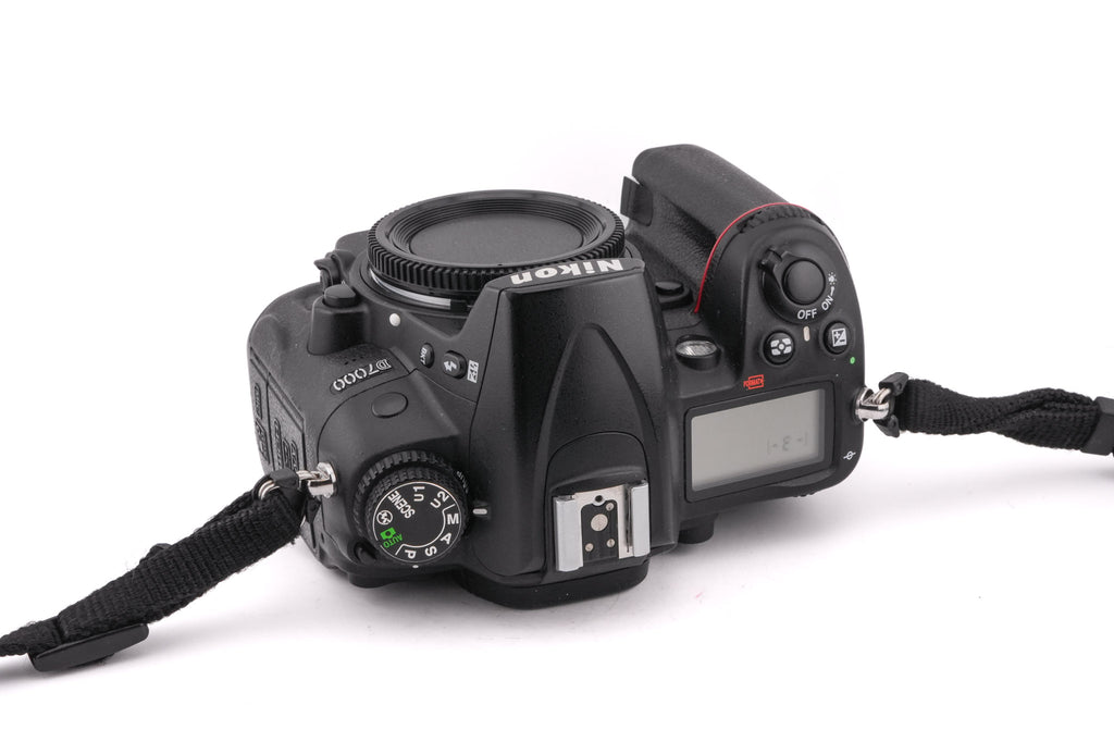 Nikon D7000