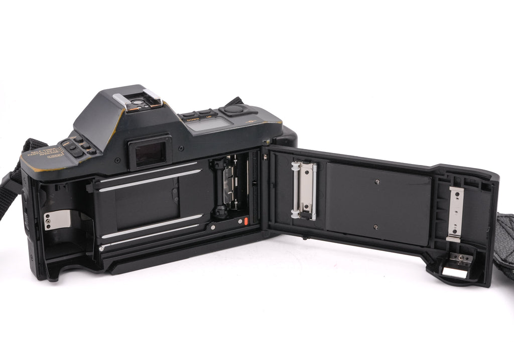 Canon T70