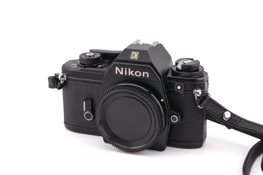 Nikon EM