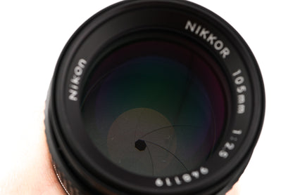 Nikon 105mm f2.5 Nikkor AI-S
