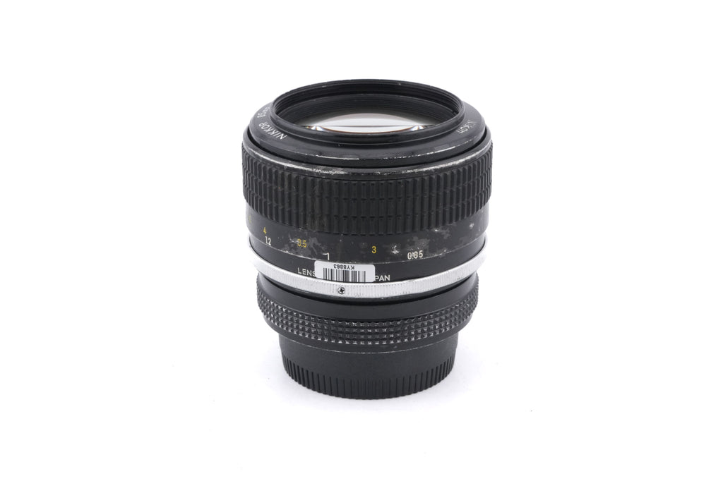 Nikon 85mm f1.8 Nikkor AI