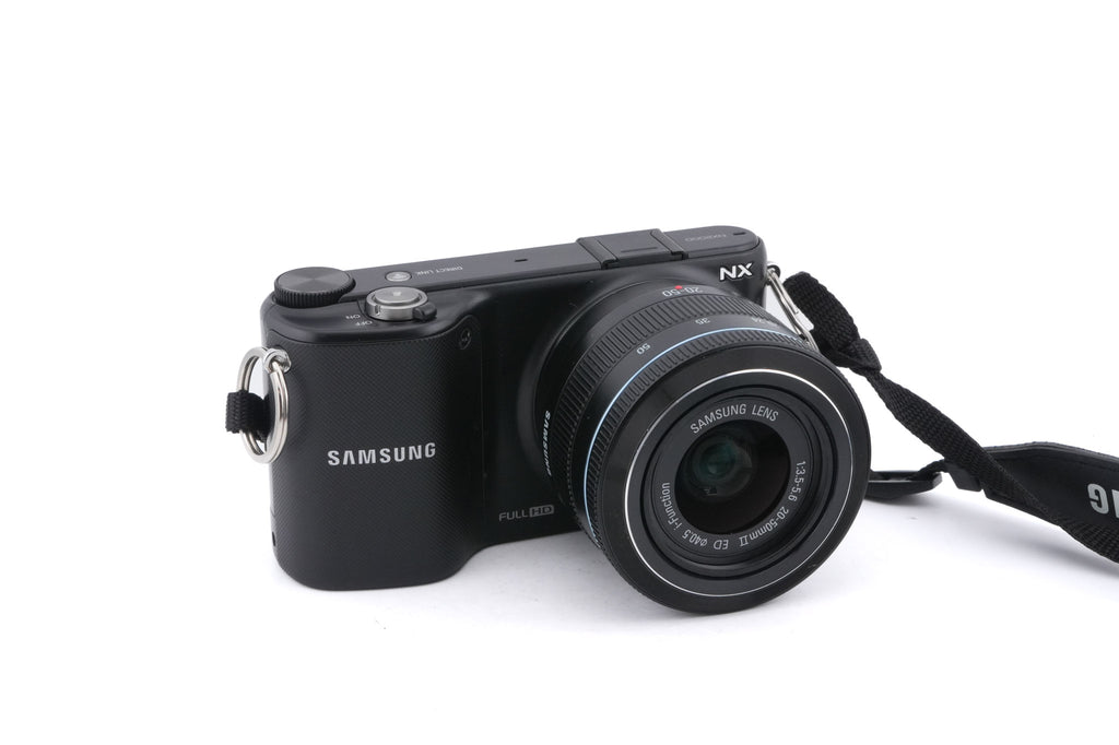Samsung NX2000 + 20-50mm f3.5-5.6 II ED i-Function + SEF8A Flash
