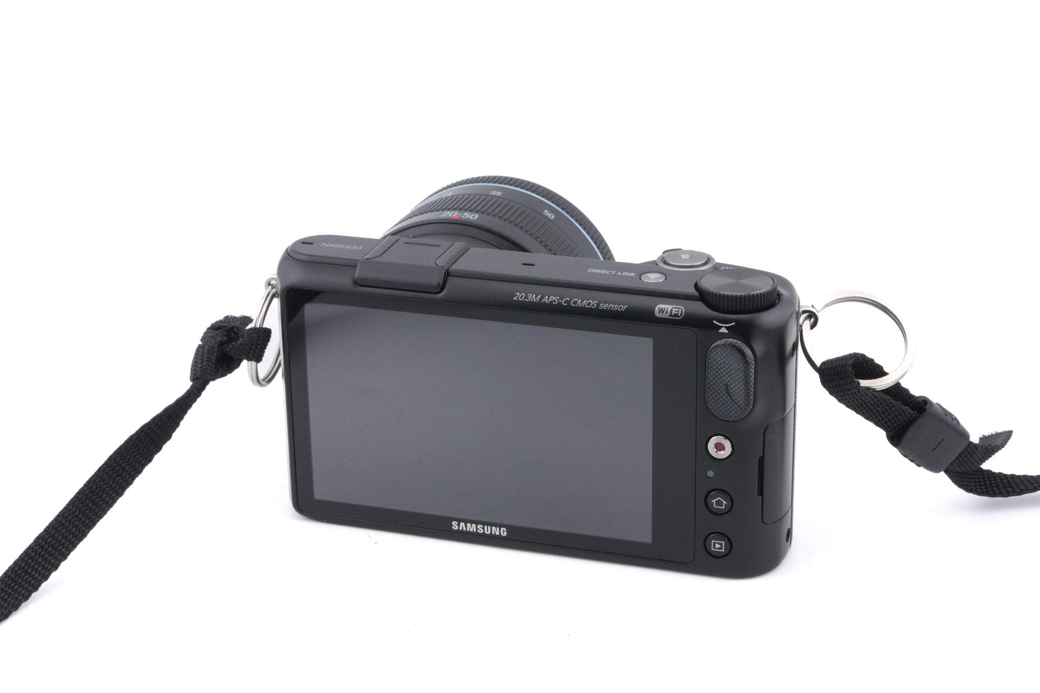 Samsung NX2000 + 20-50mm f3.5-5.6 II ED i-Function + SEF8A Flash