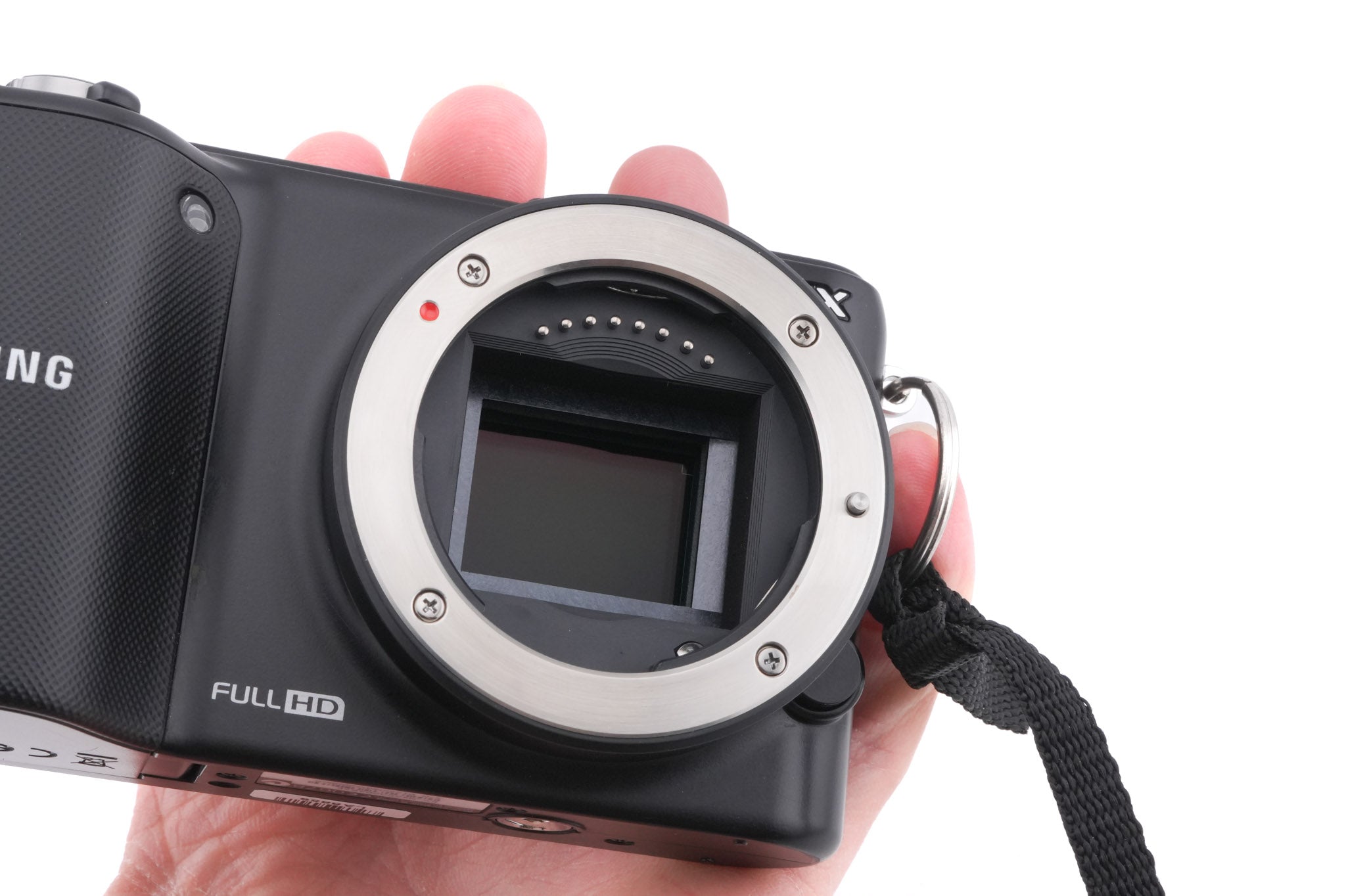 Samsung NX2000 + 20-50mm f3.5-5.6 II ED i-Function + SEF8A Flash