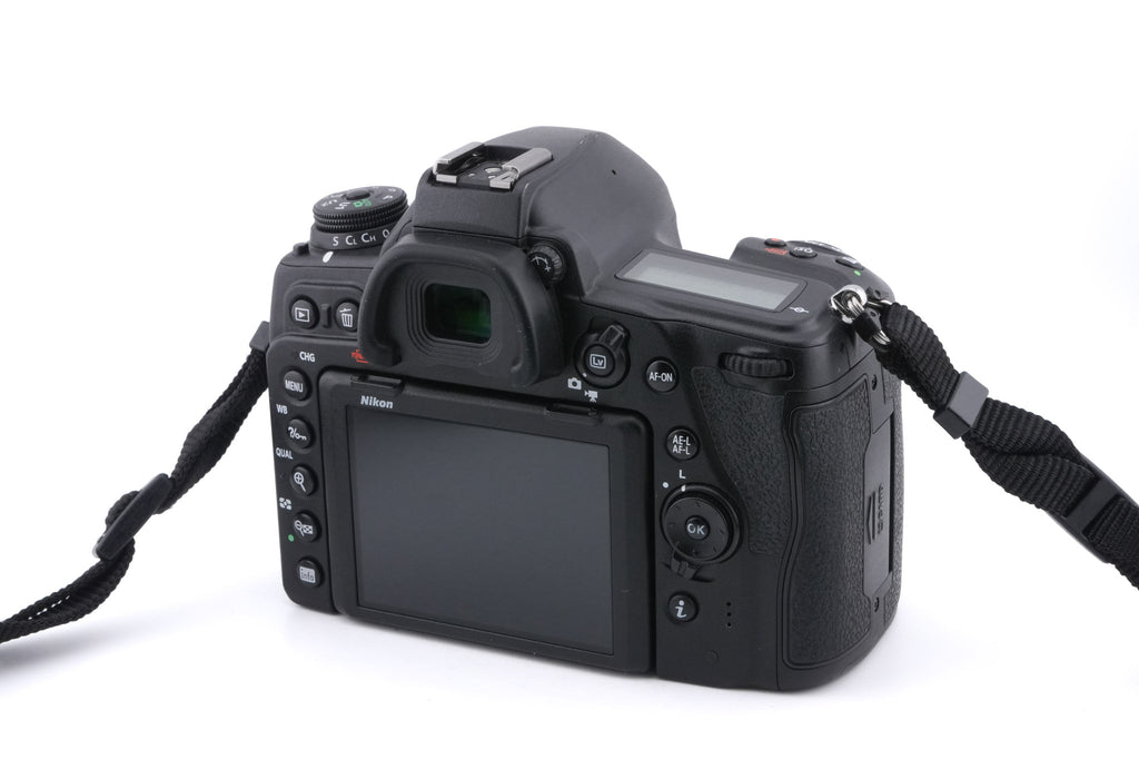 Nikon D780