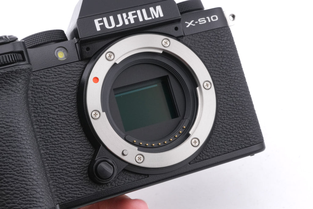 Fujifilm X-S10