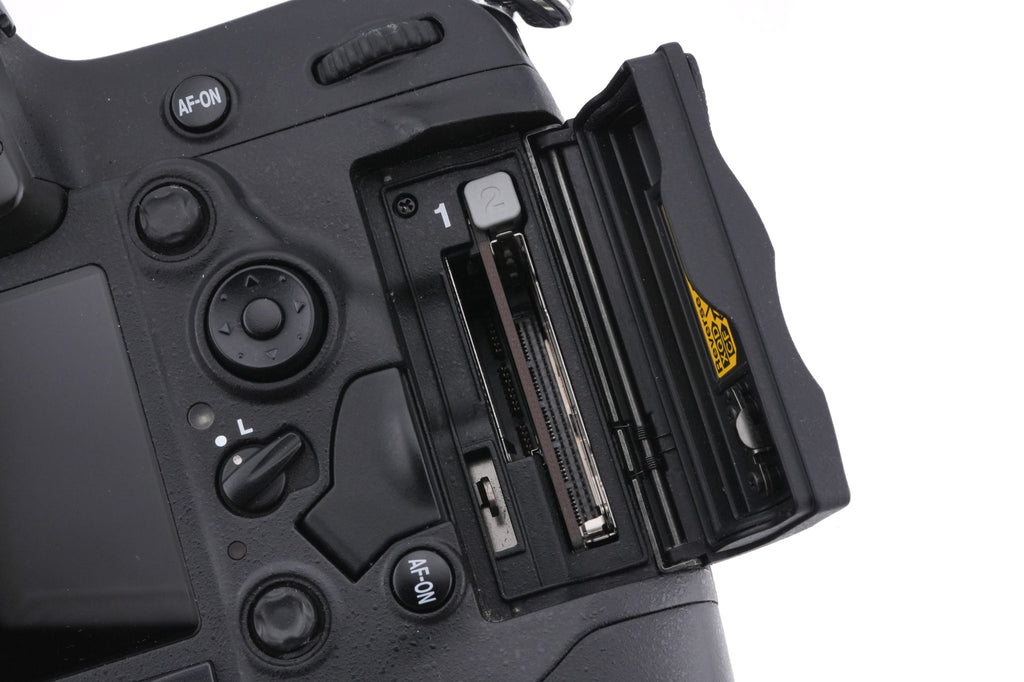 Nikon D4