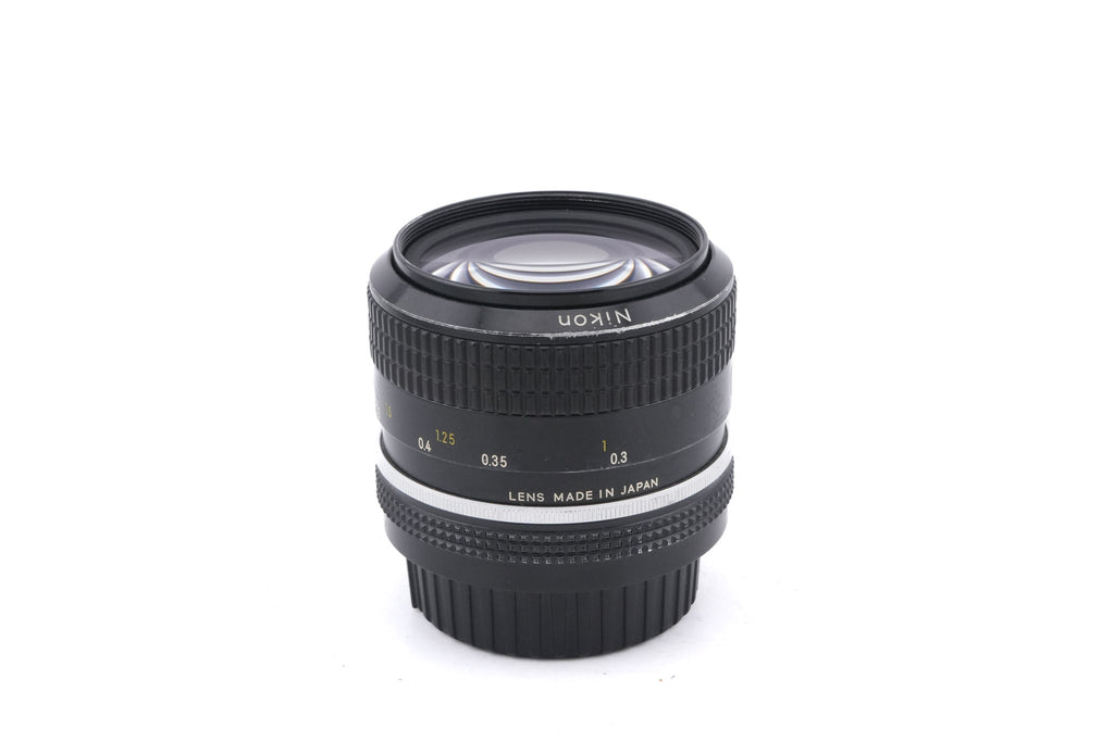 Nikon 35mm f2 Nikkor Pre-AI