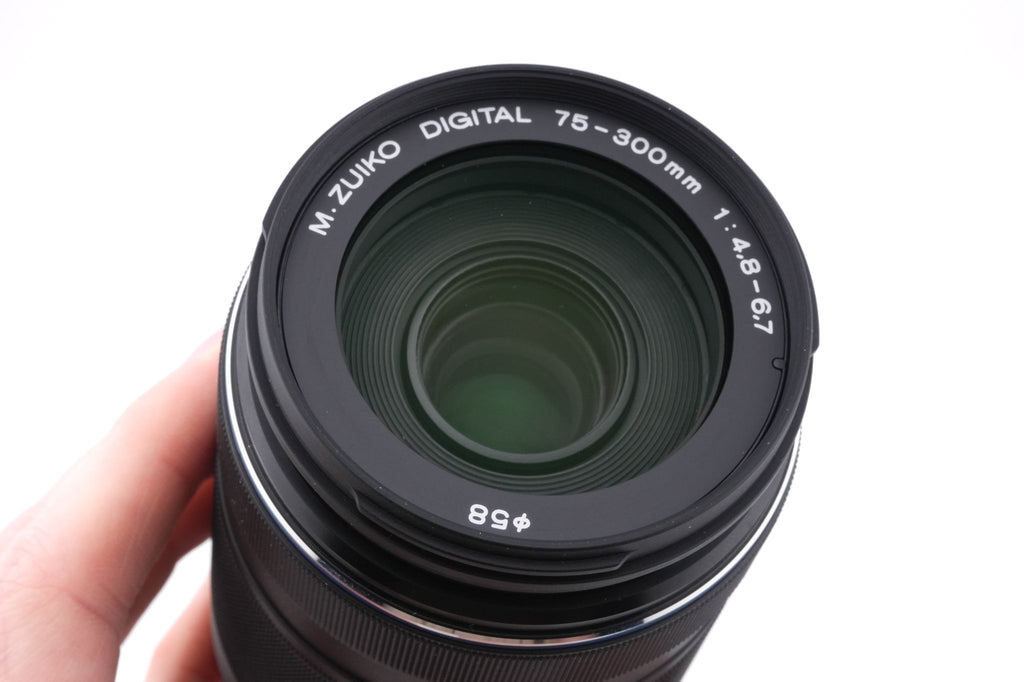 Olympus 75-300mm f4.8-6.7 M.Zuiko Digital II ED MSC