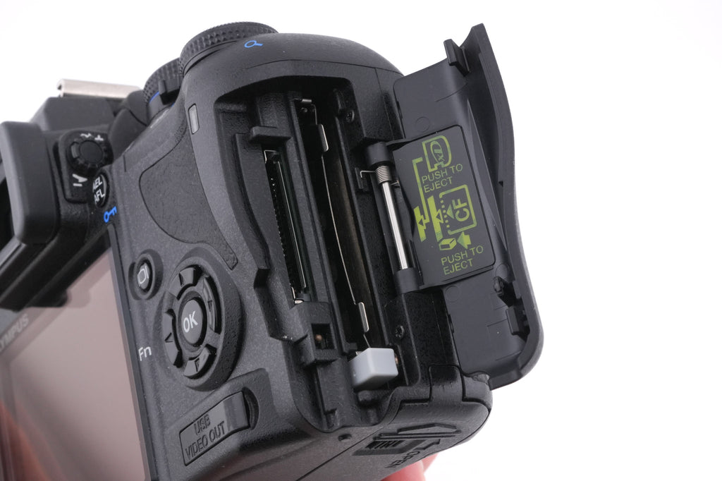 Olympus E-420