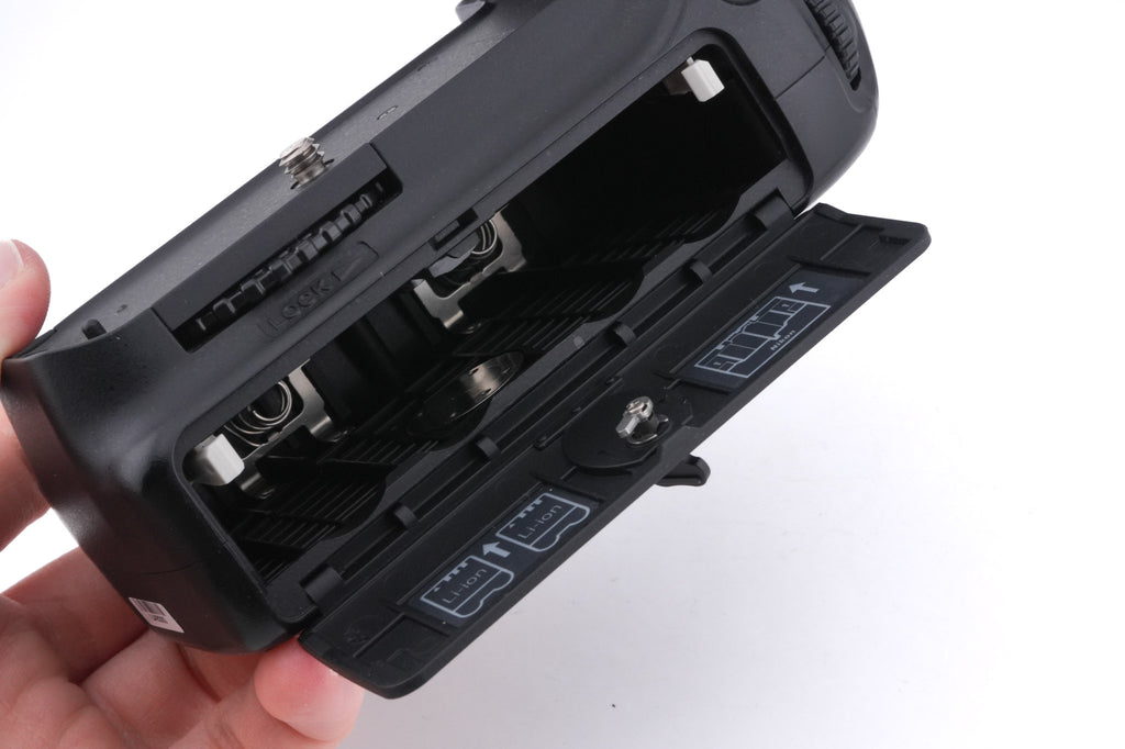 Nikon MB-D80 Multi-Power Battery Pack