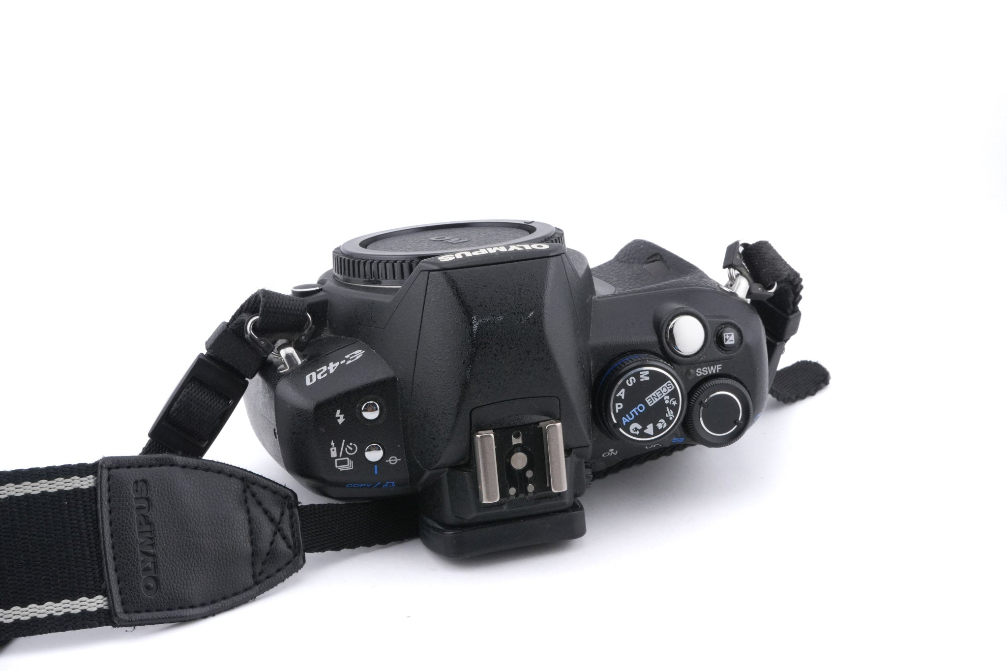 Olympus E-420