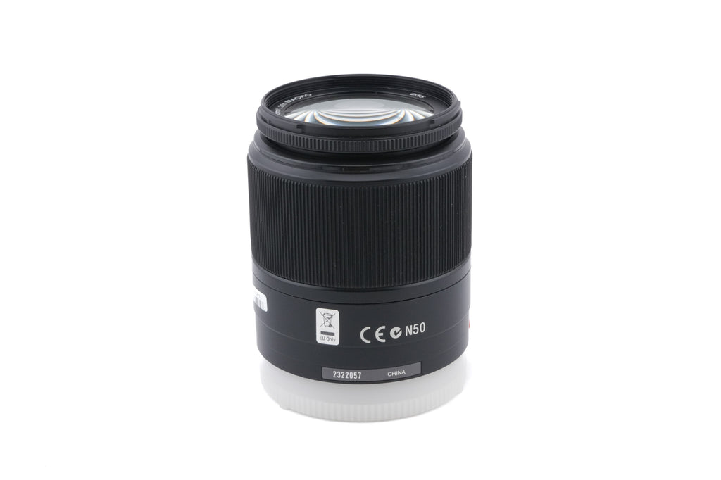 Sony 18-70mm f3.5-5.6 DT Macro (SAL1870)
