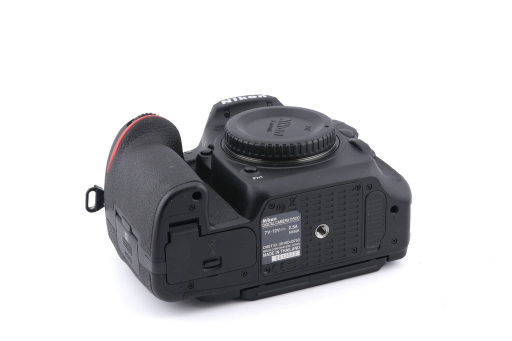 Nikon D500