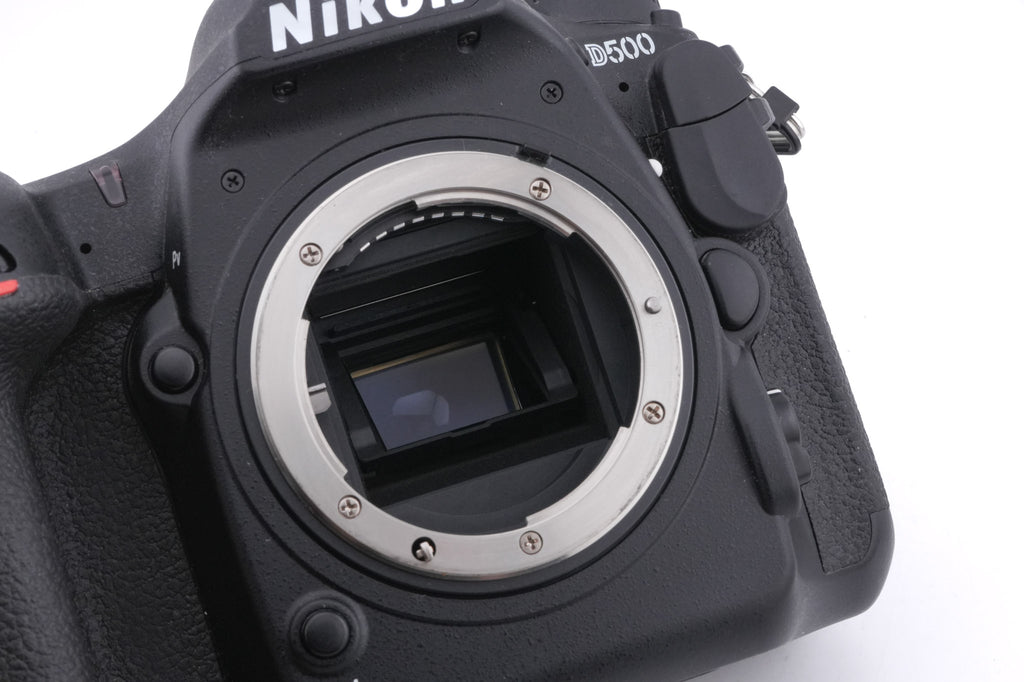 Nikon D500