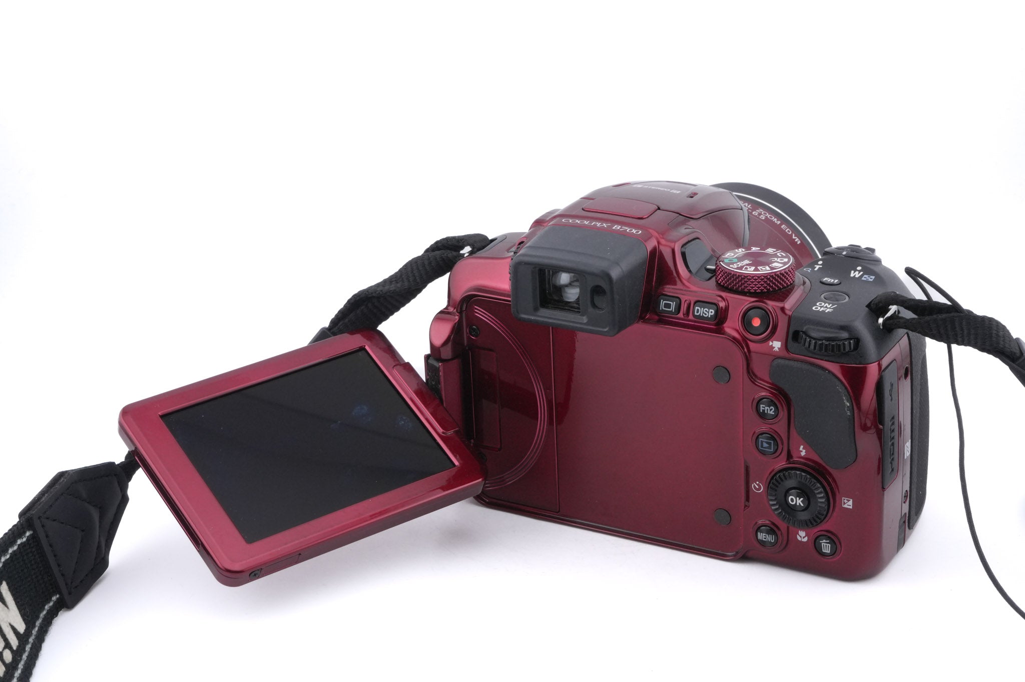 Nikon Coolpix B700